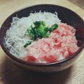 omegumin's cooksnap of when they made ﾏｸﾞﾛとｼﾞｬｺのﾊｰﾌ丼.