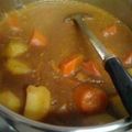 Hungupon's cooksnap of when they made 市販のルーで一工夫☆大満足のチキンカレー.