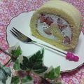 キョク's cooksnap of when they made しっとりふわふわ＊メープルちーず苺ロール＊.