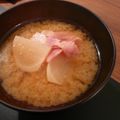 tomokichi0907's cooksnap of when they made かぶとベーコンの味噌汁.