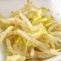 anjizi's cooksnap of when they made ★きゃべつともやしのごまマヨ　*Ym*.