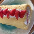 Rinazo7's cooksnap of when they made ふんわり苺のロールケーキ.
