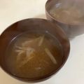 papikun's cooksnap of when they made 白菜のはじっこみそ汁.