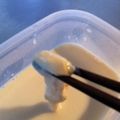 コロコロスケ's cooksnap of when they made タッパー＆レンジで簡単○豆乳から生湯葉.