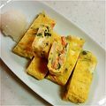 ☆さやちん★'s cooksnap of when they made 三つ葉とカニカマ入り卵焼き.