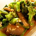 moko221's cooksnap of when they made 菜の花とこんにゃくの韓国風サラダ。.