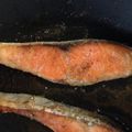 はる04's cooksnap of when they made 簡単☆塩鮭のムニエル.