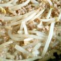 yumiko_'s cooksnap of when they made 祖母の味＊肉味噌もやし.