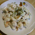 3姉妹ちゃんママ's cooksnap of when they made ✩エビとアボガドの簡単マヨ和え✩.