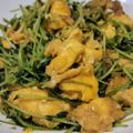 やまじちなゆ's cooksnap of when they made 豆苗（とうみょう）と卵のふわとろ炒め.