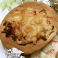 茶々コタ's cooksnap of when they made 簡単！餃子の皮で明太子チーズピザ.