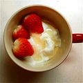 やむひー's cooksnap of when they made イチゴはちみつヨーグルト。.