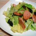 Blue-Island's cooksnap of when they made キャベツとソーセージ☆しその塩漬け炒め☆.