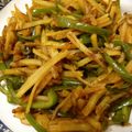おやつ缶's cooksnap of when they made じゃがいもとピーマンのカレー炒め.