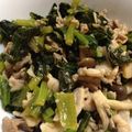 虎虎華's cooksnap of when they made 小松菜と豚肉にイカもＩＮ！！オイマヨ炒め.