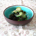kururin18's cooksnap of when they made たっぷりわかめときゅうりの酢の物.