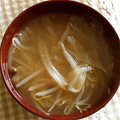 ぴーちゃんぱぱ's cooksnap of when they made 定番♪もやしの味噌汁.