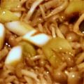 sugarabbi's cooksnap of when they made 小松菜としめじのにんにくバター醤油丼.