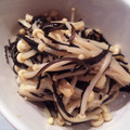 ゆぅぷん's cooksnap of when they made えのきとわかめの和え物☆.