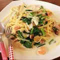 とぅどぅ's cooksnap of when they made 小松菜＊しめじ＊ベーコンの豆乳パスタ.