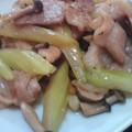 yoshieuk's cooksnap of when they made セロリと豚肉のオイスター炒め.