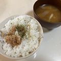 papikun's cooksnap of when they made 我が家の丼★素朴しらす丼.