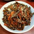 あいこす♡花嫁修業中's cooksnap of when they made ごぼうとこんにゃく☆甘辛炒め.
