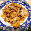 tonmyee's cooksnap of when they made 舞茸と豚肉のニンニク醤油炒め.