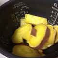 toyoane's cooksnap of when they made 塩麹+炊飯器でほくほく薩摩芋.