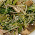 chiromixxx's cooksnap of when they made きのこたっぷり☆鶏と青梗菜の中華炒め.
