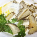 anjizi's cooksnap of when they made レンジで簡単！きのこの卵とじ.