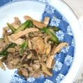 ゆるる♪'s cooksnap of when they made アスパラと豚もも肉のピリ辛炒め.