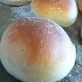 Limegrön's cooksnap of when they made ふわふわバターロール.