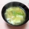 サンディサンディ's cooksnap of when they made 油揚げと絹ごし豆腐の味噌汁.