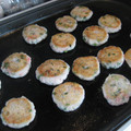 あねさん②'s cooksnap of when they made もちもち♪海老とニラのれんこんもち.