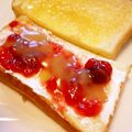月見なっとう's cooksnap of when they made クリチージャム＆キャラメルのトースト♪.