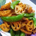 ＬＯＶＥＤＯＧＳ's cooksnap of when they made レンコンとスナップエンドウのピリ辛炒め.