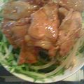 もなか社長's cooksnap of when they made ✿ニンニクマヨ醤油の❀生姜焼きポーク丼✿.