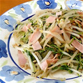 さにコギまま's cooksnap of when they made 豆苗とソーセージの炒めもの.