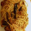 akomakko's cooksnap of when they made 茄子のバジルとツナのトマトソースパスタ♪.