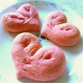 スクランプラブ's cooksnap of when they made バレンタインにピンクのハートパン.