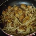 ☆きゃな☆'s cooksnap of when they made 鶏もも肉のもやし炒め.