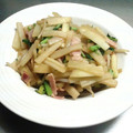 かめちん0v0's cooksnap of when they made ベーコンと大根のサッと炒め.