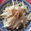 キンキキ's cooksnap of when they made 簡単☆ゆず胡椒で大根サラダ☆.