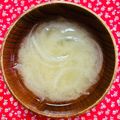 チェックのミニくま's cooksnap of when they made 玉ネギのみそ汁.