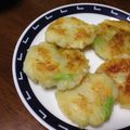 chi3ho's cooksnap of when they made じゃがいもとアボカドとチーズのチヂミ.