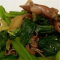 陸にぃ's cooksnap of when they made ﾎﾀﾙｲｶと小松菜のｶﾞｰﾘｯｸ炒め.