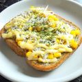 姉ぶた's cooksnap of when they made 私の好きな★コーンマヨじゃこトースト★.