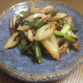 framboise⁂'s cooksnap of when they made 青ネギ&竹輪no炒めもの.