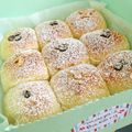 まろまろまろっぺ's cooksnap of when they made 白パンで＊チョコ＆イチゴのちぎりパン.